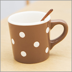 マグカップ・ブラウン水玉柄